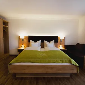 3* Hotel Hotel Garni Alp Inn - Chiemgaukarte Inclusive